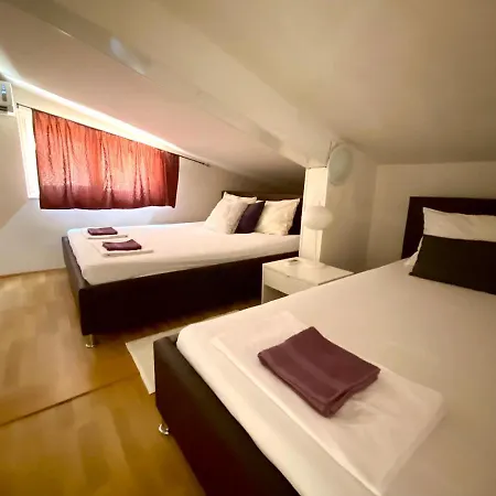 Bistro More, Drage Apartman *
